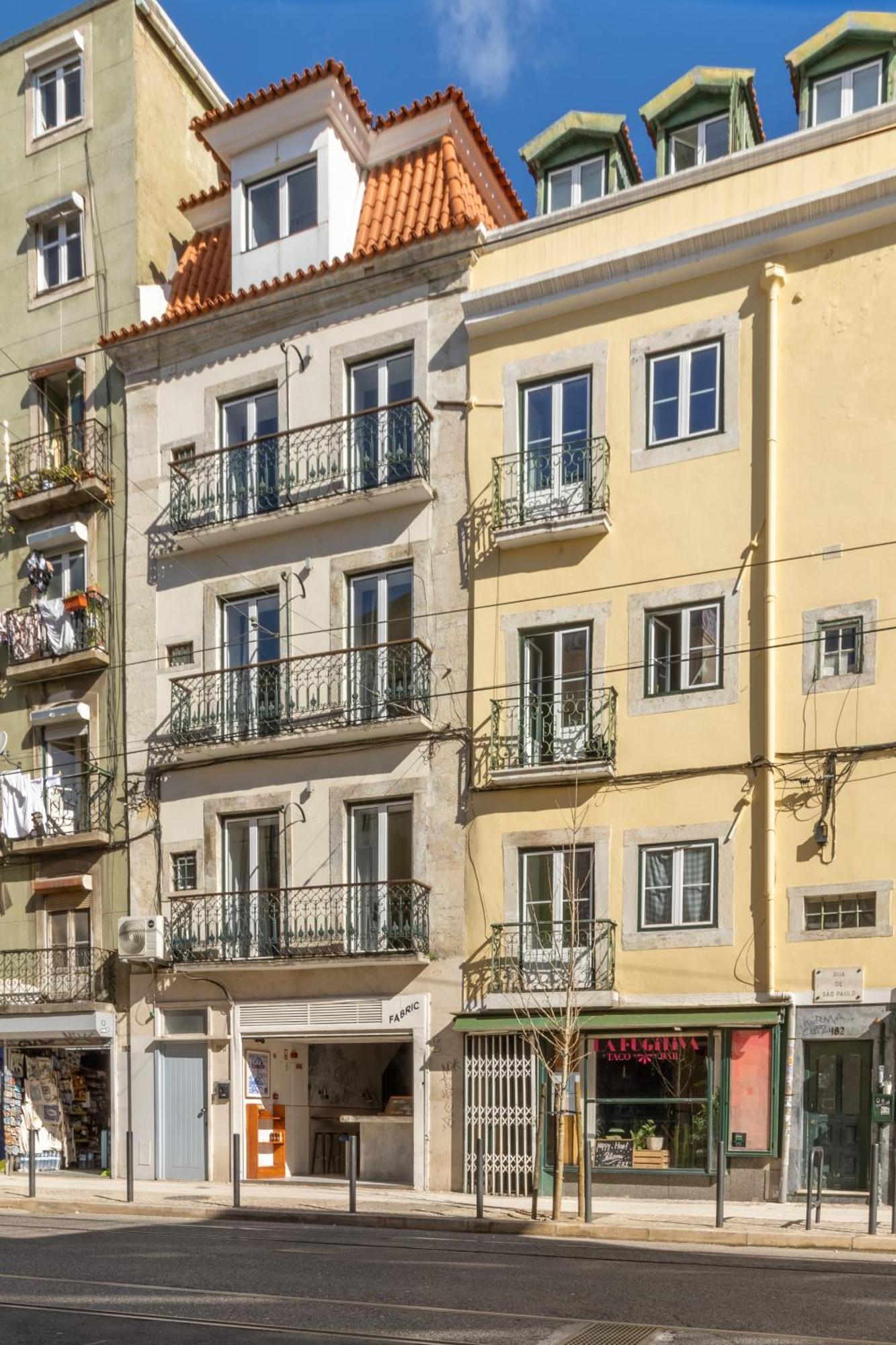 Modern 3Br, Terrace, Ac/Heating & Self Check-In Apartment Lisbon Exterior photo