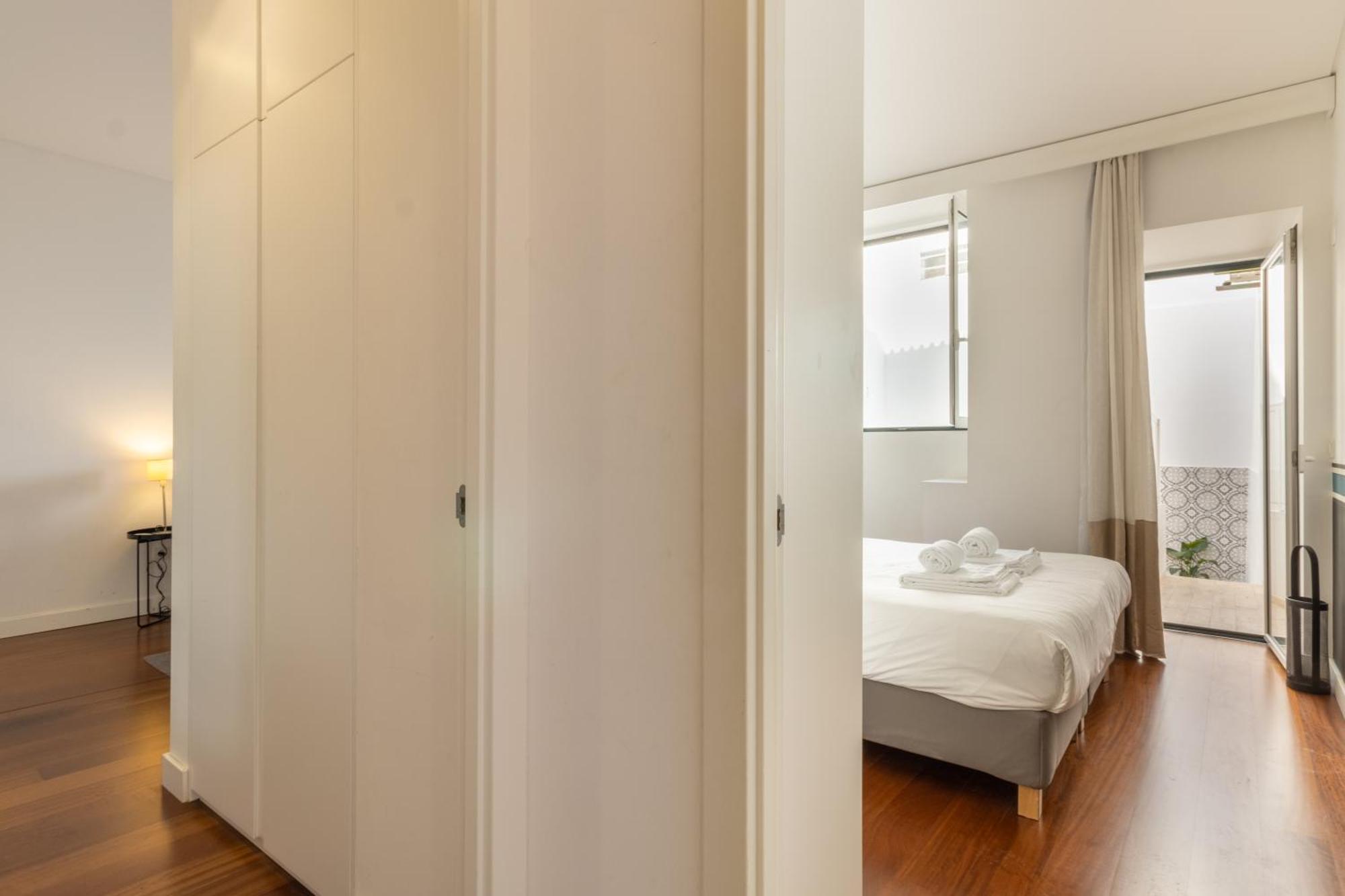 Modern 3Br, Terrace, Ac/Heating & Self Check-In Apartment Lisbon Exterior photo